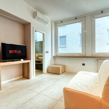 Apartment Passarella 4 Milan Bagian luar foto