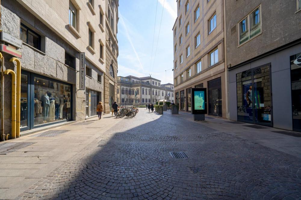Apartment Passarella 4 Milan Bagian luar foto